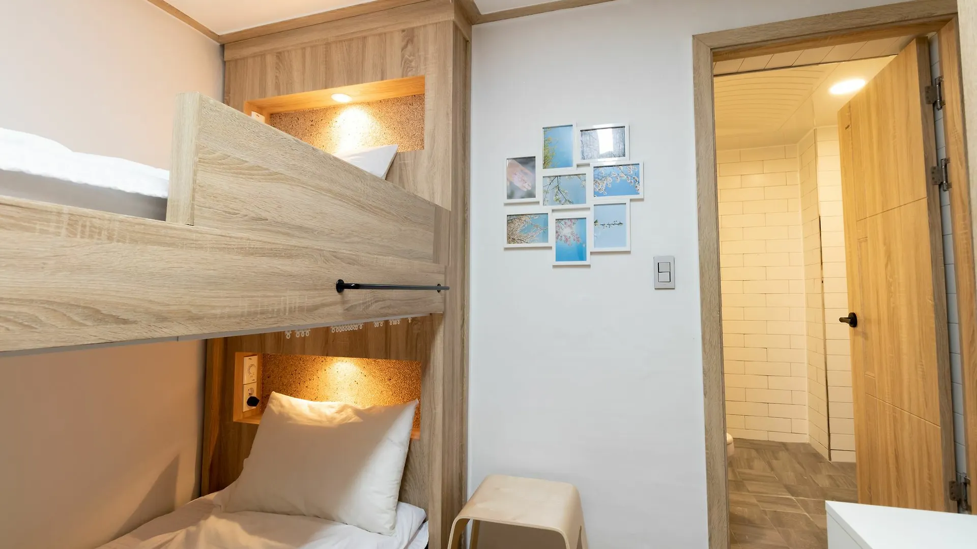 Hotel Huayuan House Hongdae - Hostel Seoul